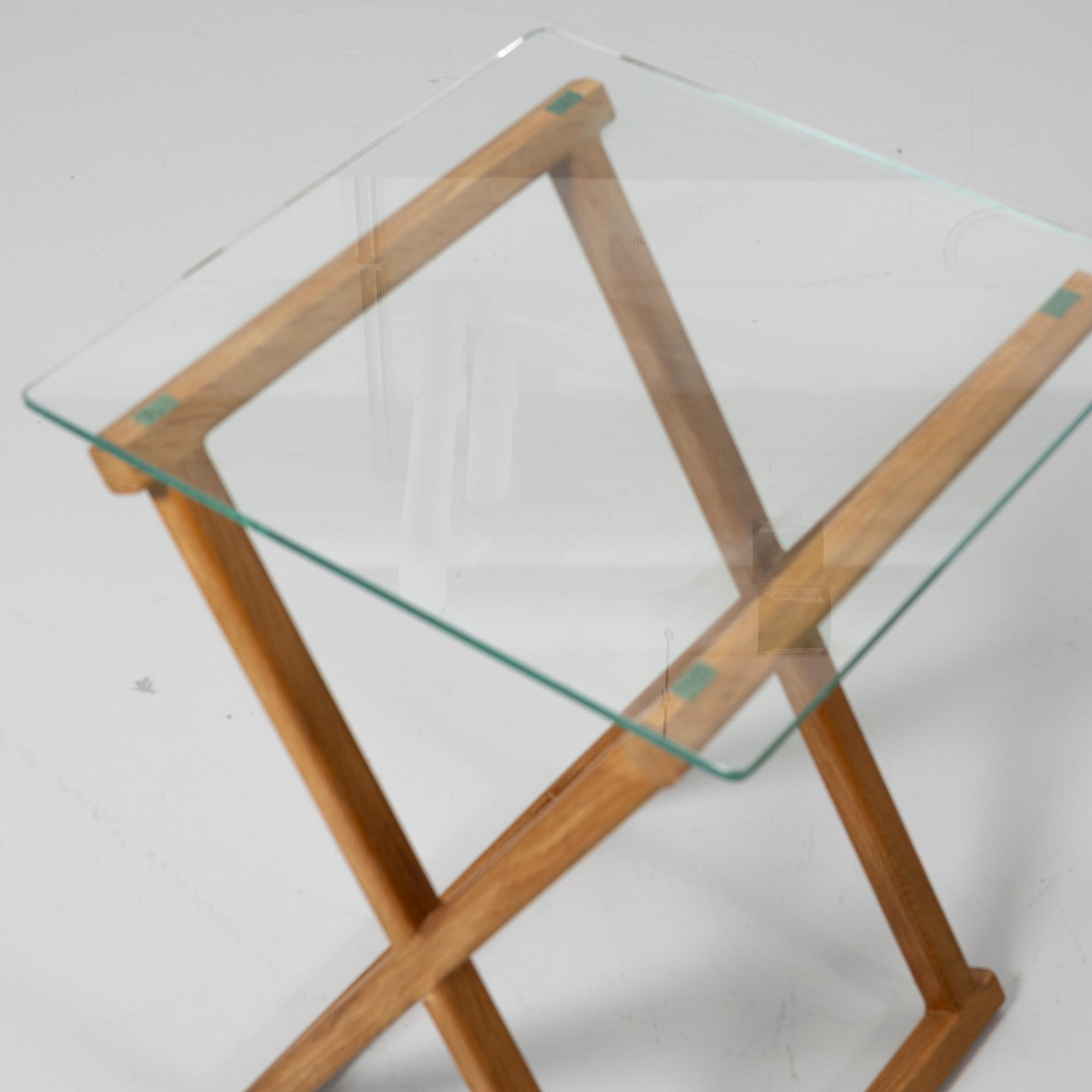 Side table, a pair, 21st century.