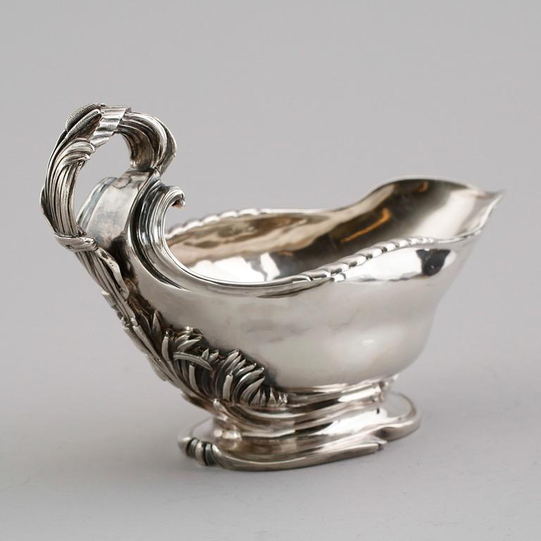 SÅSKANNA, silver, Frankrike, 1800-tal. Vikt ca 543 gram.