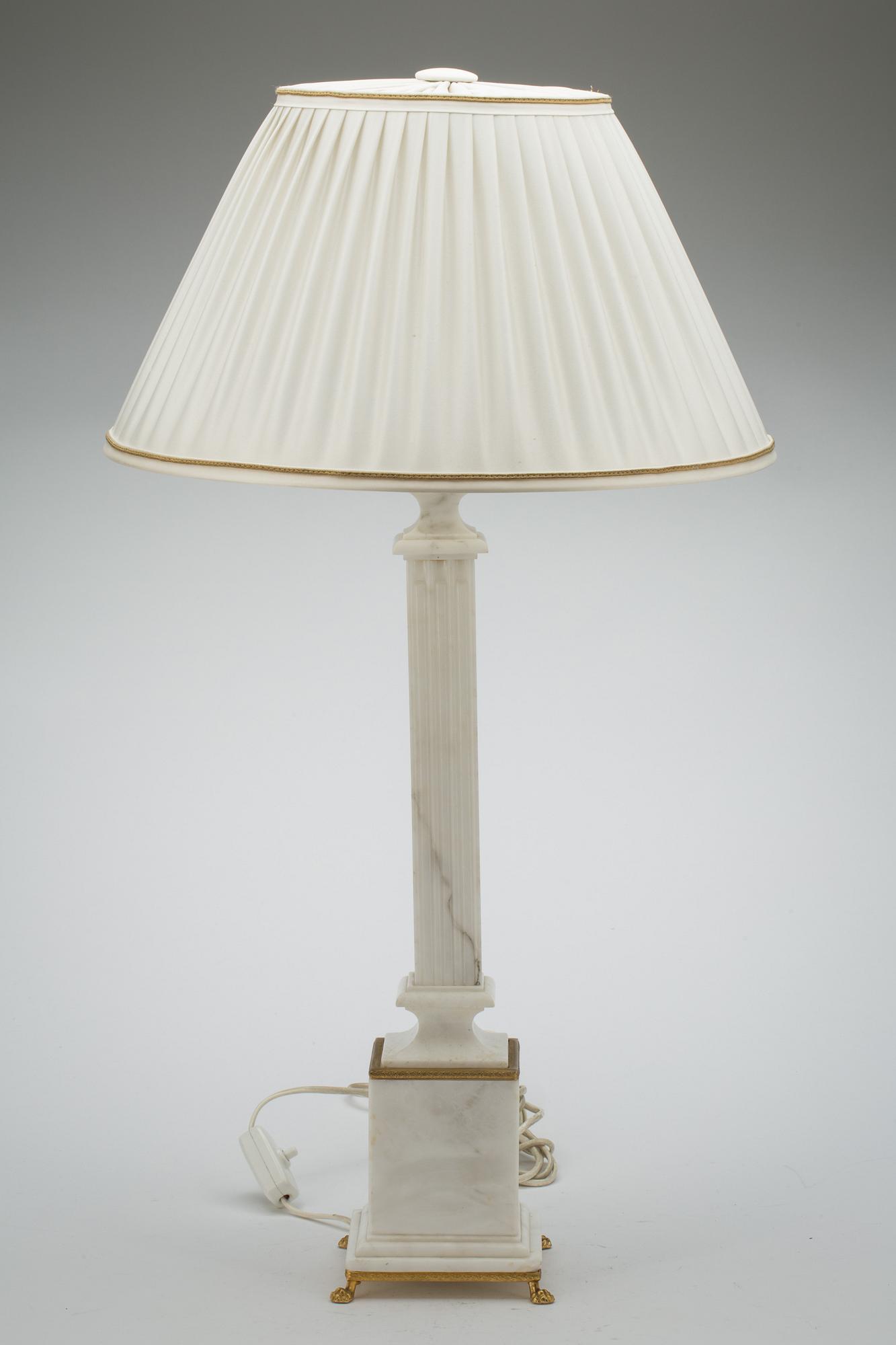 BORDSLAMPA, 1900-talets andra hälft.