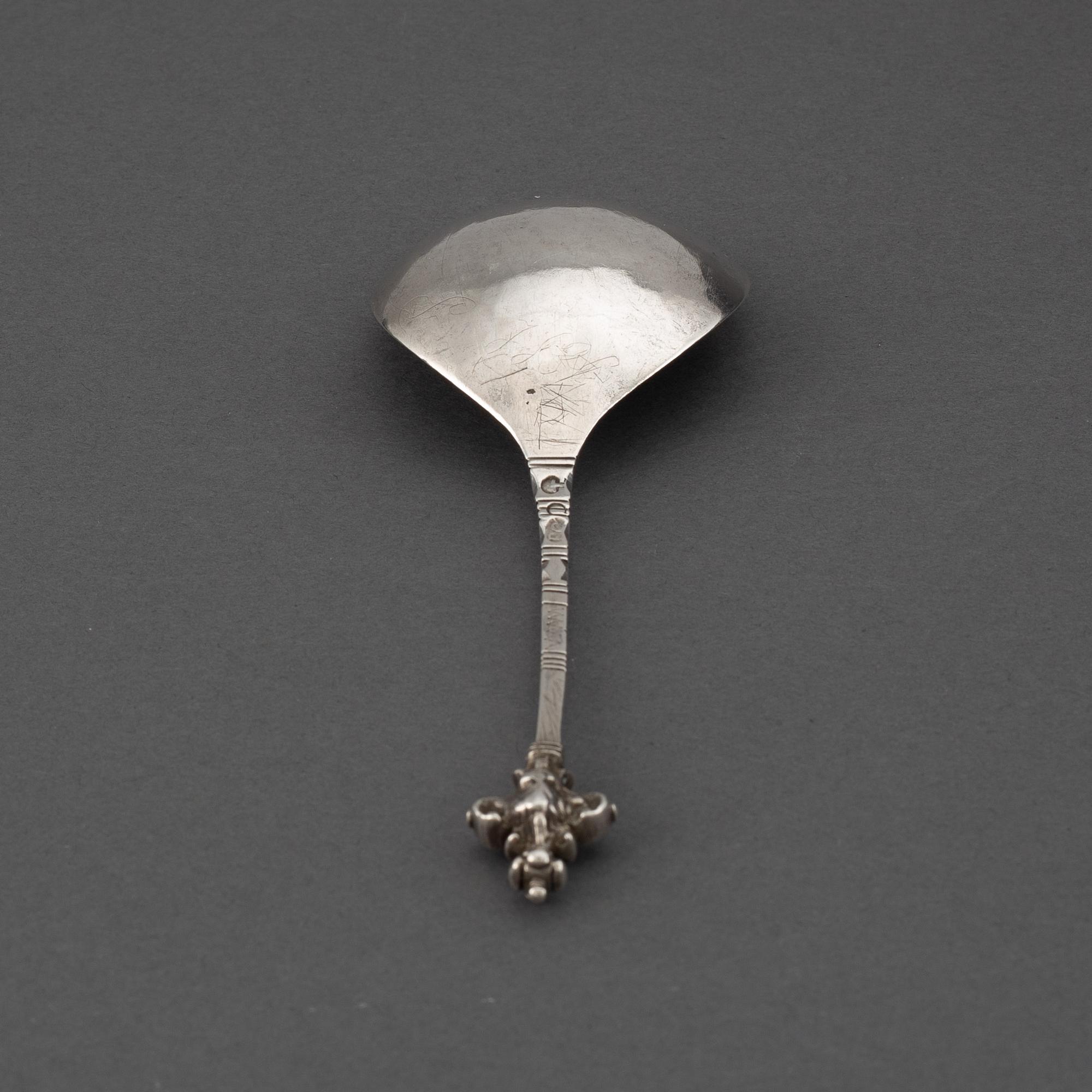 Bengt Collin, sked med dubbel kerubknopp, silver, Uppsala 1701.