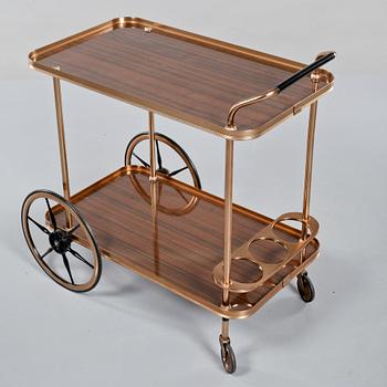 SERVERINGSVAGN, 1900-talets andra hälft.
