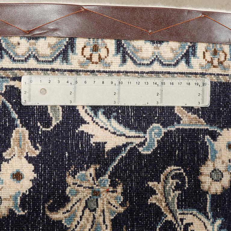 Two Nain rugs, 135 x 90 cm.