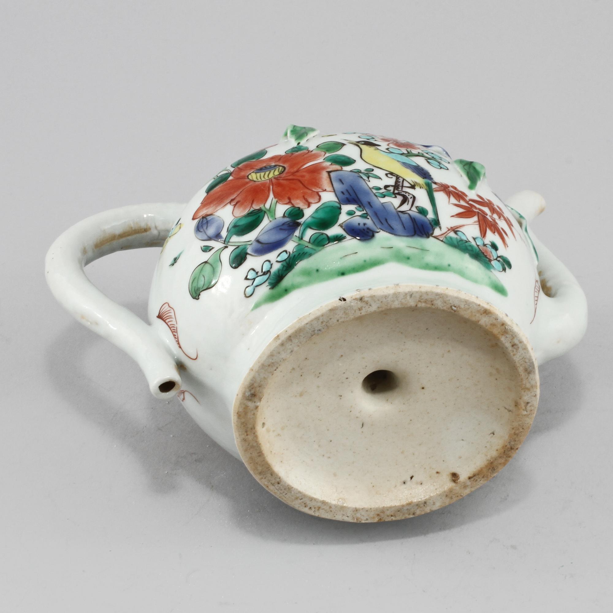 KANNA, porslin, Kina, troligen omkring sekelskiftet 1800/1900.