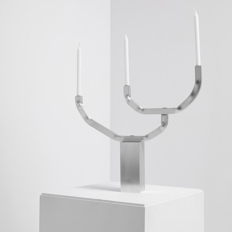 David Taylor, kandelaber, unik, "Aluminium Candelabra 3", Studio Mellösaverken, Sverige, 2025.