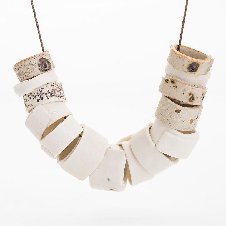 Kyllikki Salmenhaara, a stoneware necklace,unsigned.