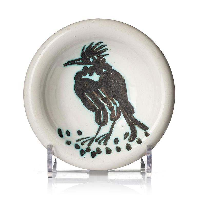 Pablo Picasso, "Oiseau à la huppe" (A.R. 173), skål, fajans, Madoura, Vallauris, Frankrike, efter 1952.