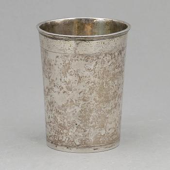 BÄGARE, silver, troligen Tyskland och 1700-talets första hälft. Vikt ca 162 gram.