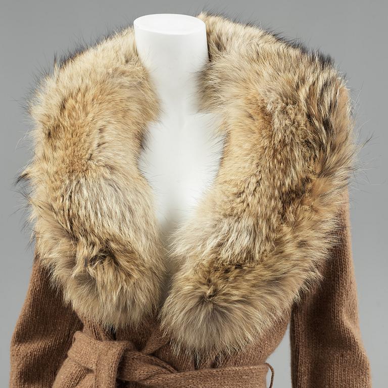 Long cashmere cardigan with fur collar from ralph Lauren.