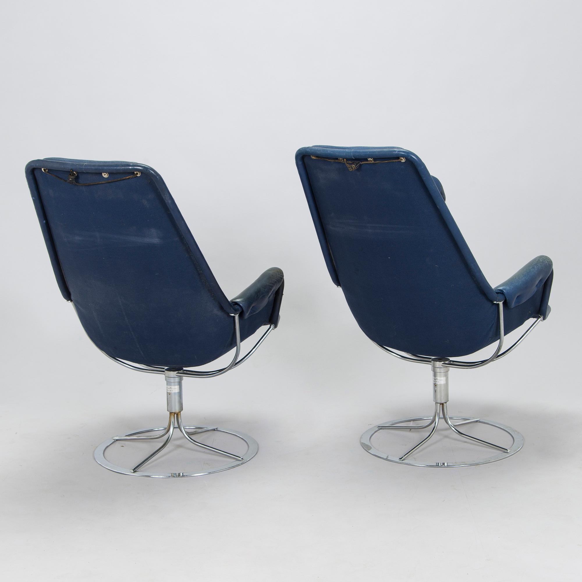Bruno Mathsson, a pair of 'Jetson' armchairs, Dux, second half of the 20th century.
