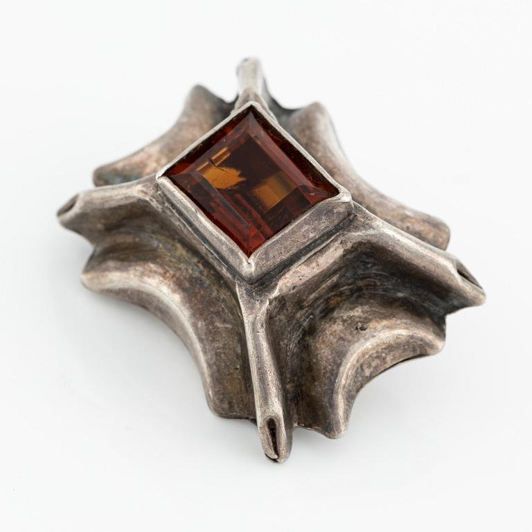 Brosch, silver med citrin, Stockholm 1953.