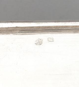 CIGARETTETUIER 2 ST, silver och sköldpaddsskal, 1900-tal.
