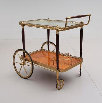 SERVERINGSVAGN, 1900-talets mitt.
