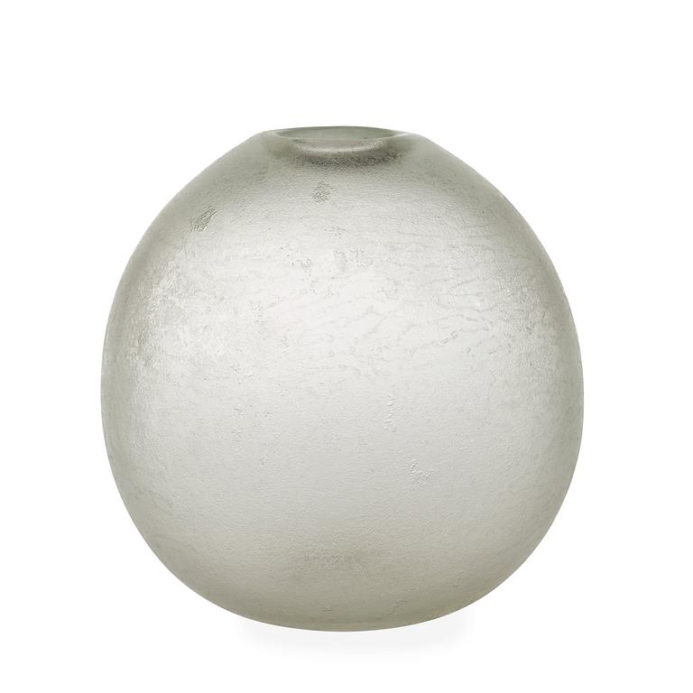 A Carlo Scarpa 'Corroso' glass vase, Venini, Murano, Italy, ca 1940.