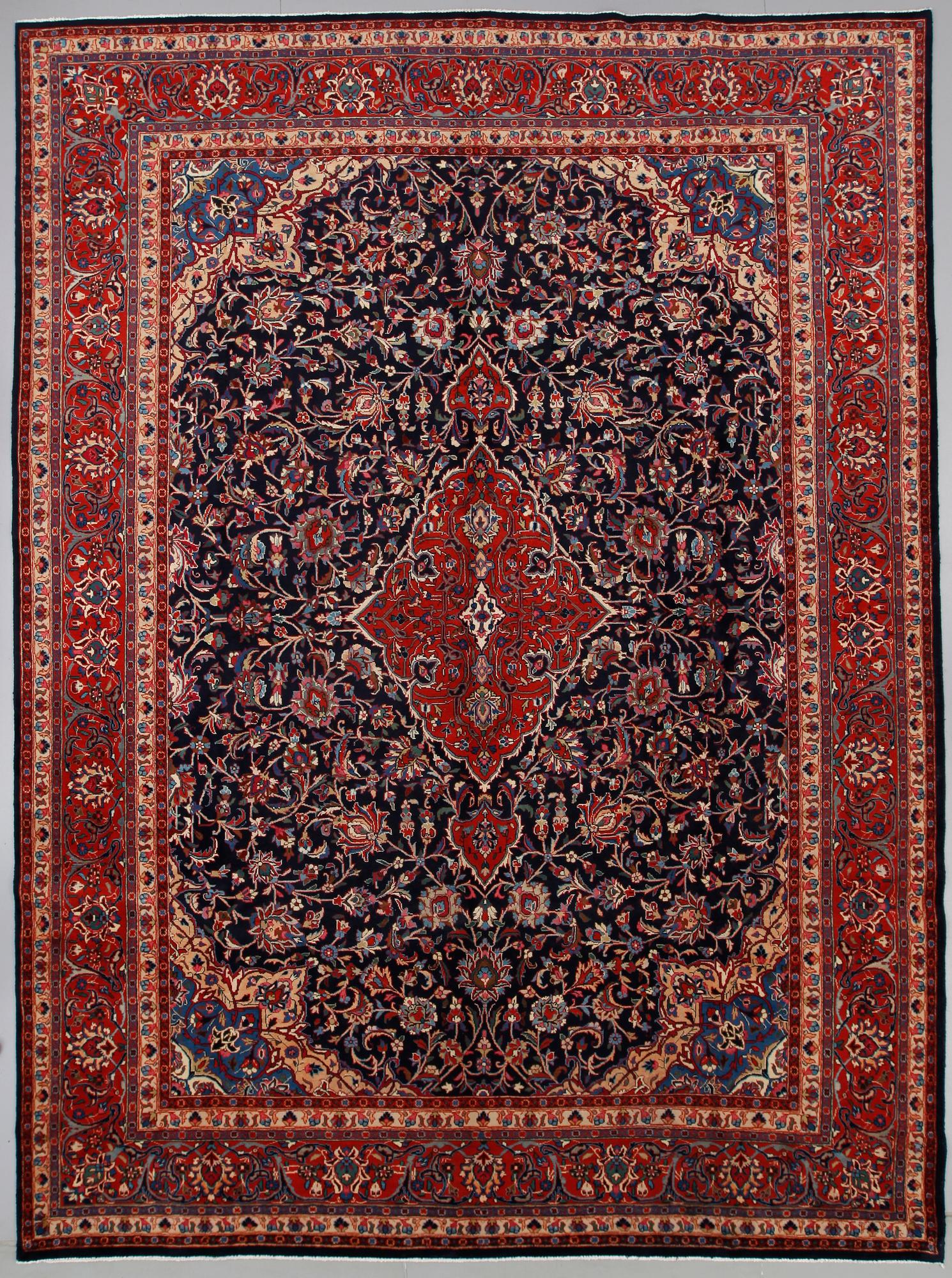 MATTA, Meshed, ca 400 x 300 cm.