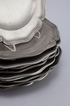 Ten pewter plates from Engl. Block Zinn, 20th century.
