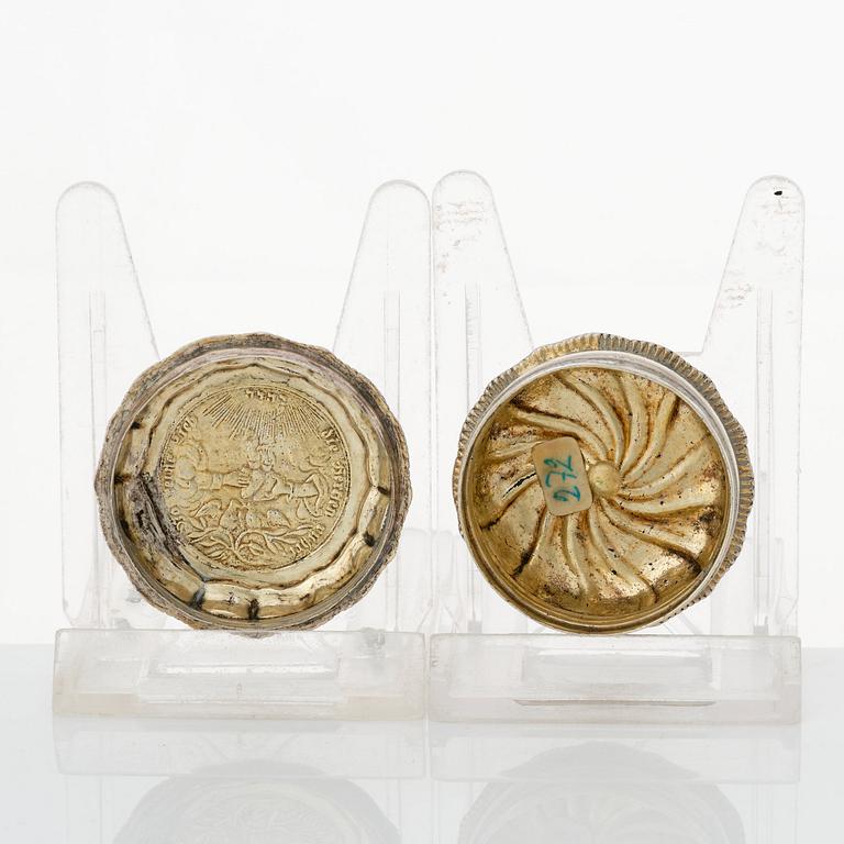 Johan Wennervall, kyrkdosa, silver, Göteborg 1759.