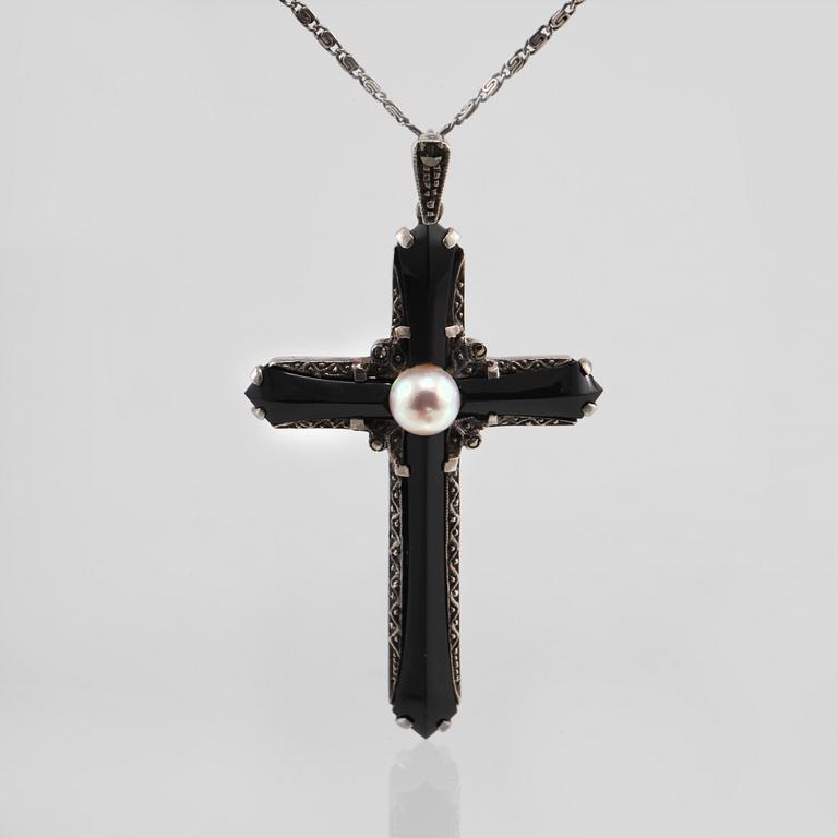 HÄNGE, silver med odlad pärla, markasiter samt onyx, importstämplat. Vikt 7,0 gram.