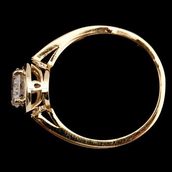 RING, 14 k guld, solitär briljantslipad diamant 0.81 ct.