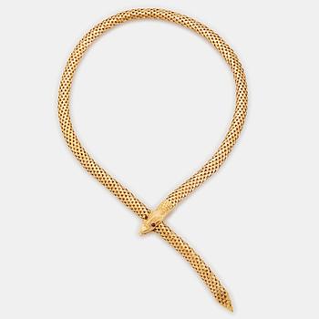 937. An 18K gold snake necklace.