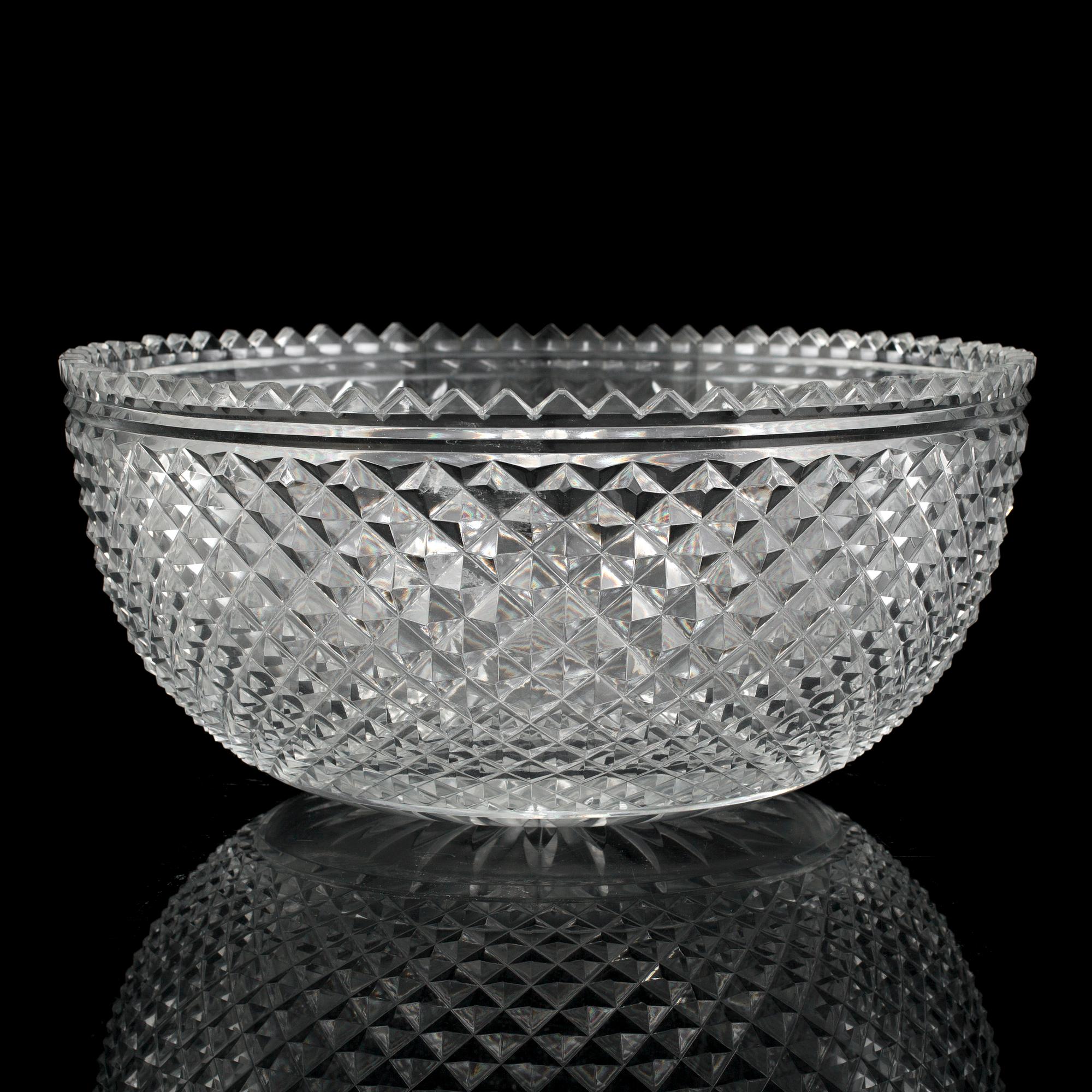 An Anglo-Irish glass bowl, 19th Century, Empire.