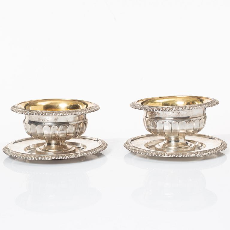Gustaf Möllenborg, a pair of silver sauce bowls on stands, Stockholm, 1838.