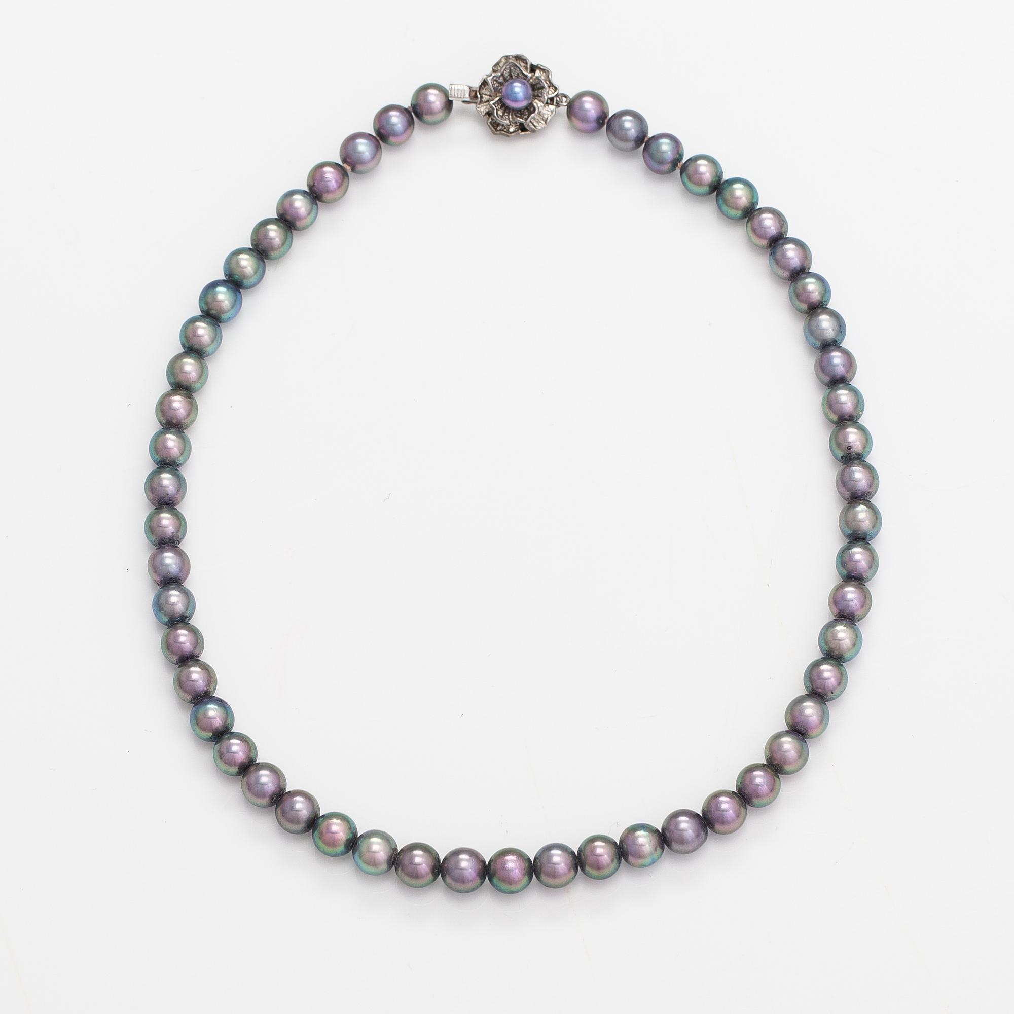 Pärlcollier, odlade pärlor, silver.