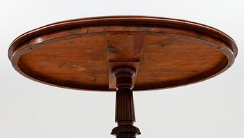 SALONGSBORD, nyrenässans, sent 1800-tal.