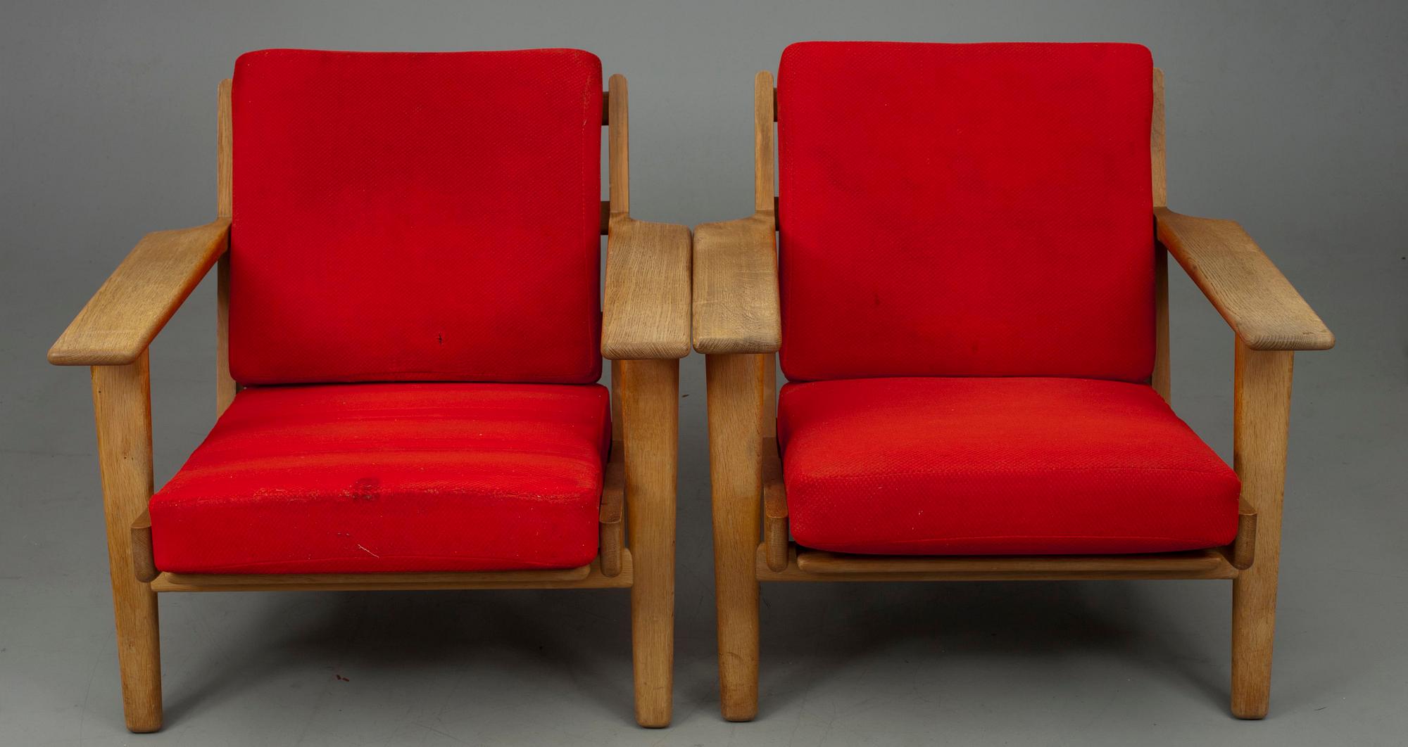 FÅTÖLJER, ett par, modell GE-290, Hans J. Wegner för Getama, Gedsted, Danmark.