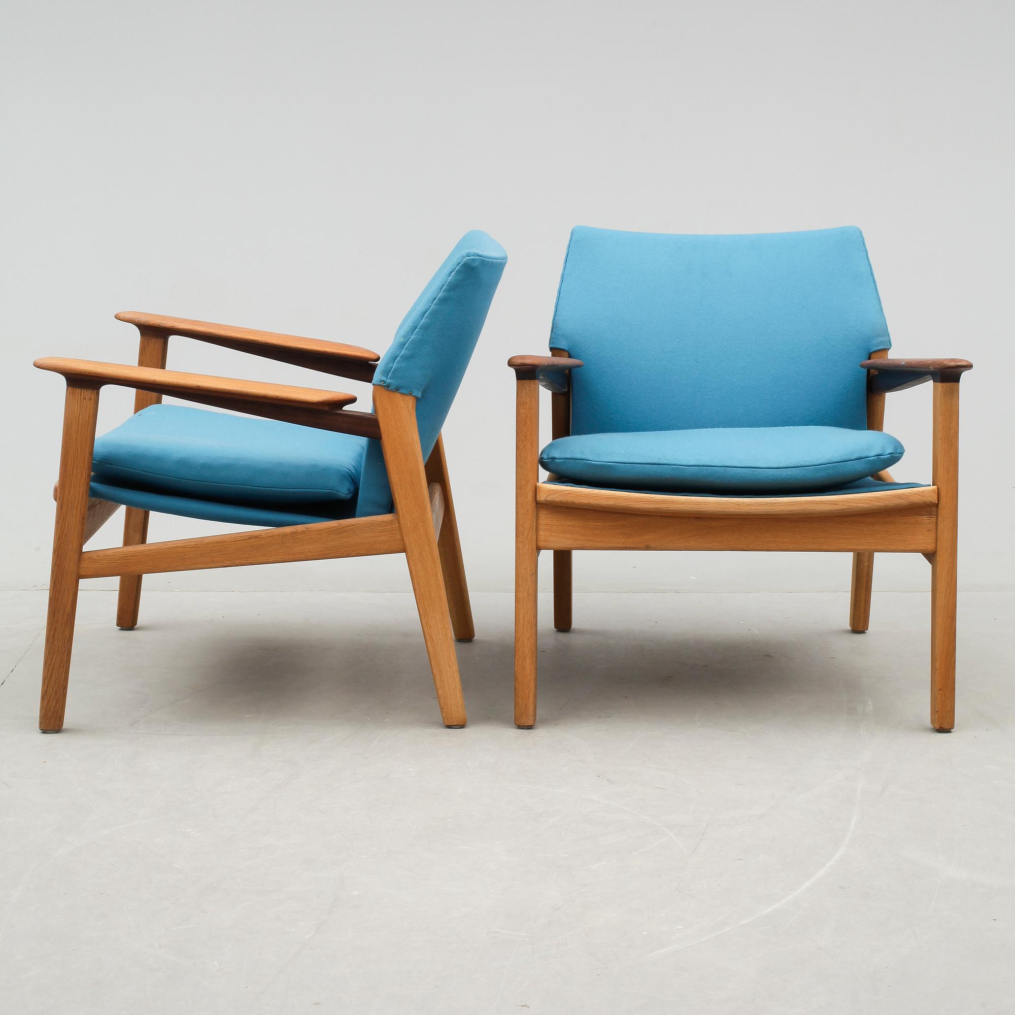 FÅTÖLJER, ett par, "9015", Hans Olsen, Gärsnäs, omkring 1960.