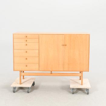 A Tove and Edvard Kindt Larsen oak sideboard from Säffle möbelfabrik 1960s.