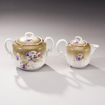GRÄDDSNÄCKA och SOCKERSKÅL, porslin, Gardner, Ryssland 1880-1890.