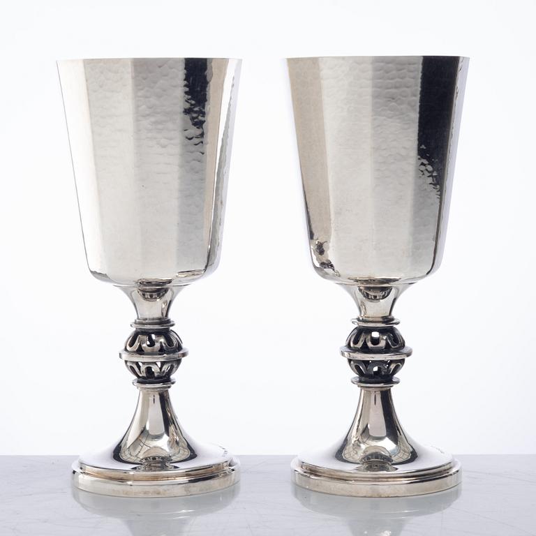 Eric Löfman, A set of twelve silver wine glasses, KG Markströms, Uppsala 1977-1978.
