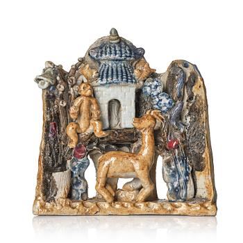 A Chinese miniature landscape with a monkey and a deer, Qing dynasty, 1700-tal.