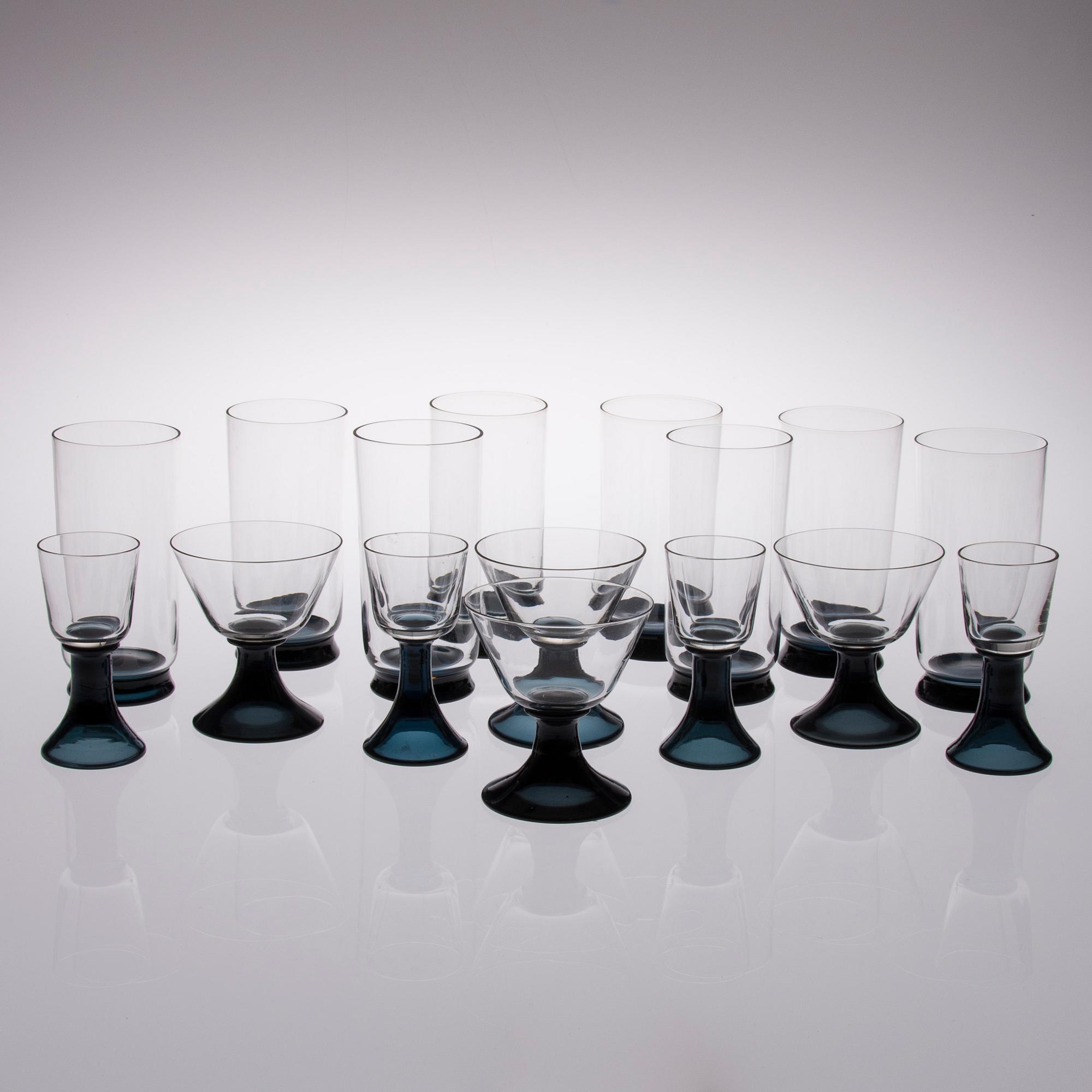 HELENA TYNELL, SERVISDELAR, 16 st, "Servus", Riihimäenlasi Oy.