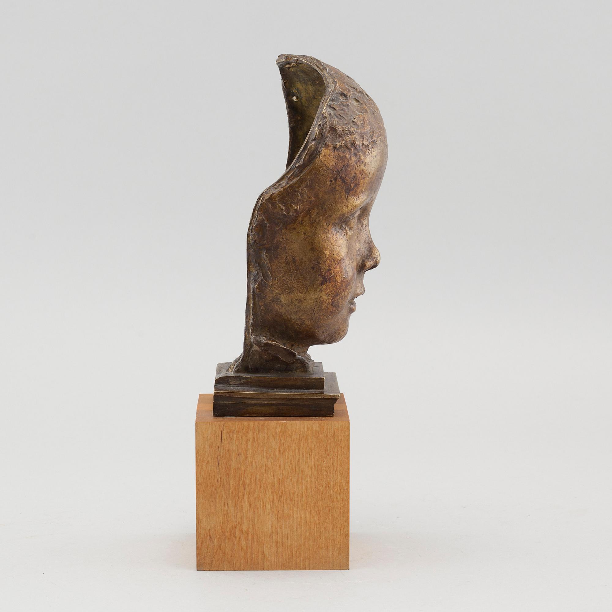 a bronze sculpture, signed and uncleared numbered 1/10?.