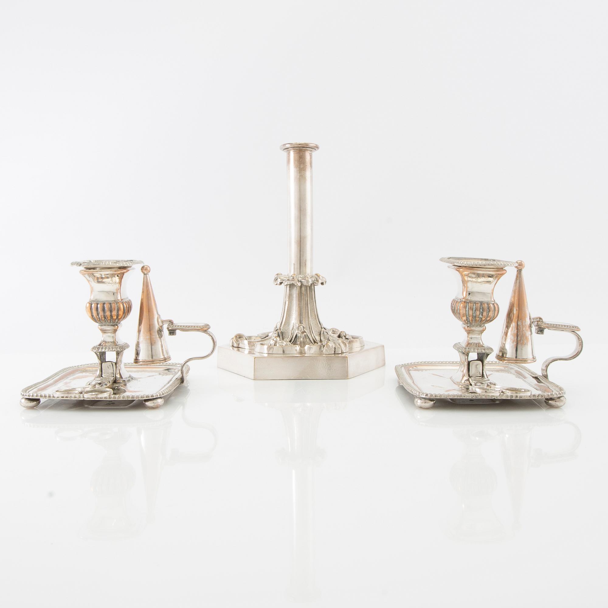 Nattljusstakar ett par samt ljusstake nysilver/vitmetall 1900-talets första hälft.