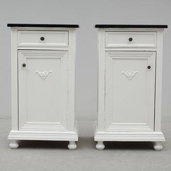 SÄNGBORD, ett par, nyrenässans, 1800-talet slut.