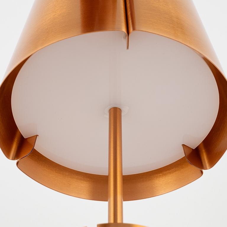 Jonas Lindvall, a 'W124T' table lamp, Wästberg.