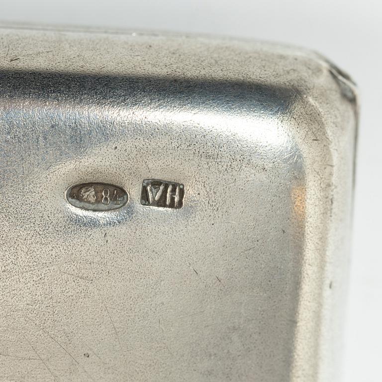 A Russian silver purse, Moscow, 1908-26.