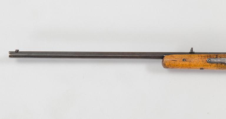 An Oscar Will "Bugelspanner" air rifle, ca 1915.