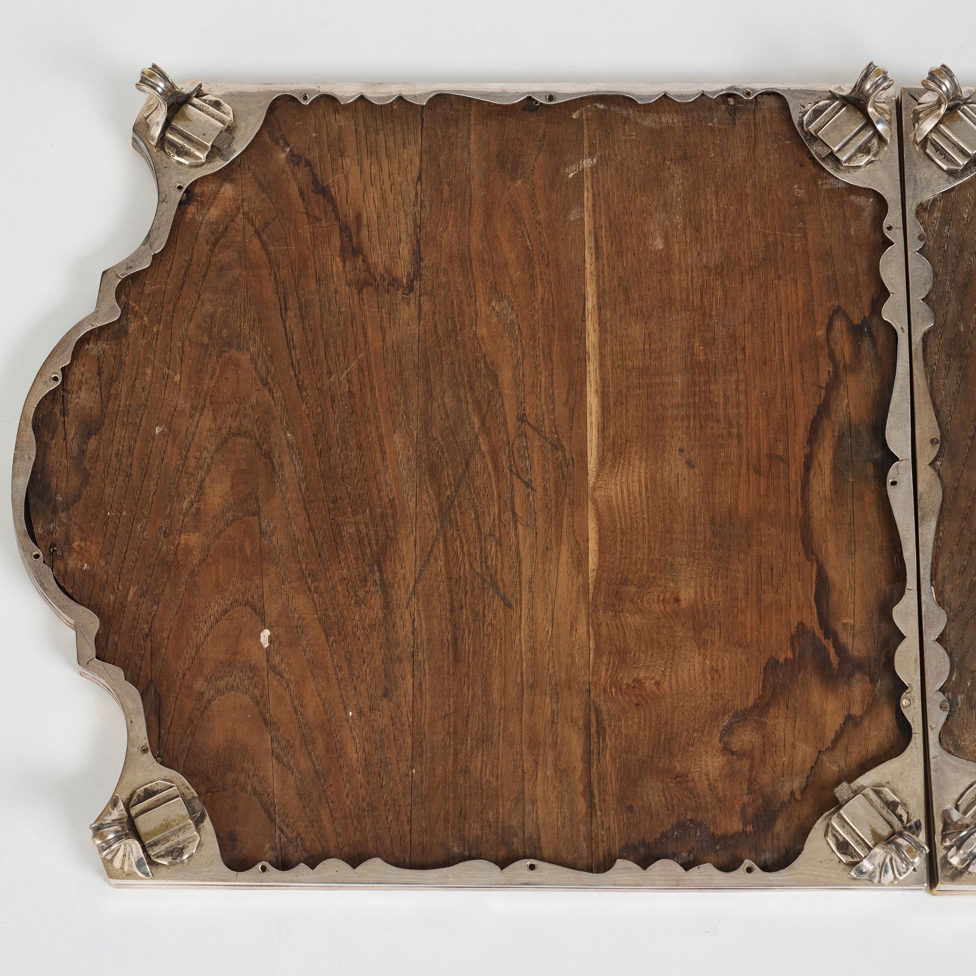 An 18th century plateau for dinner table.