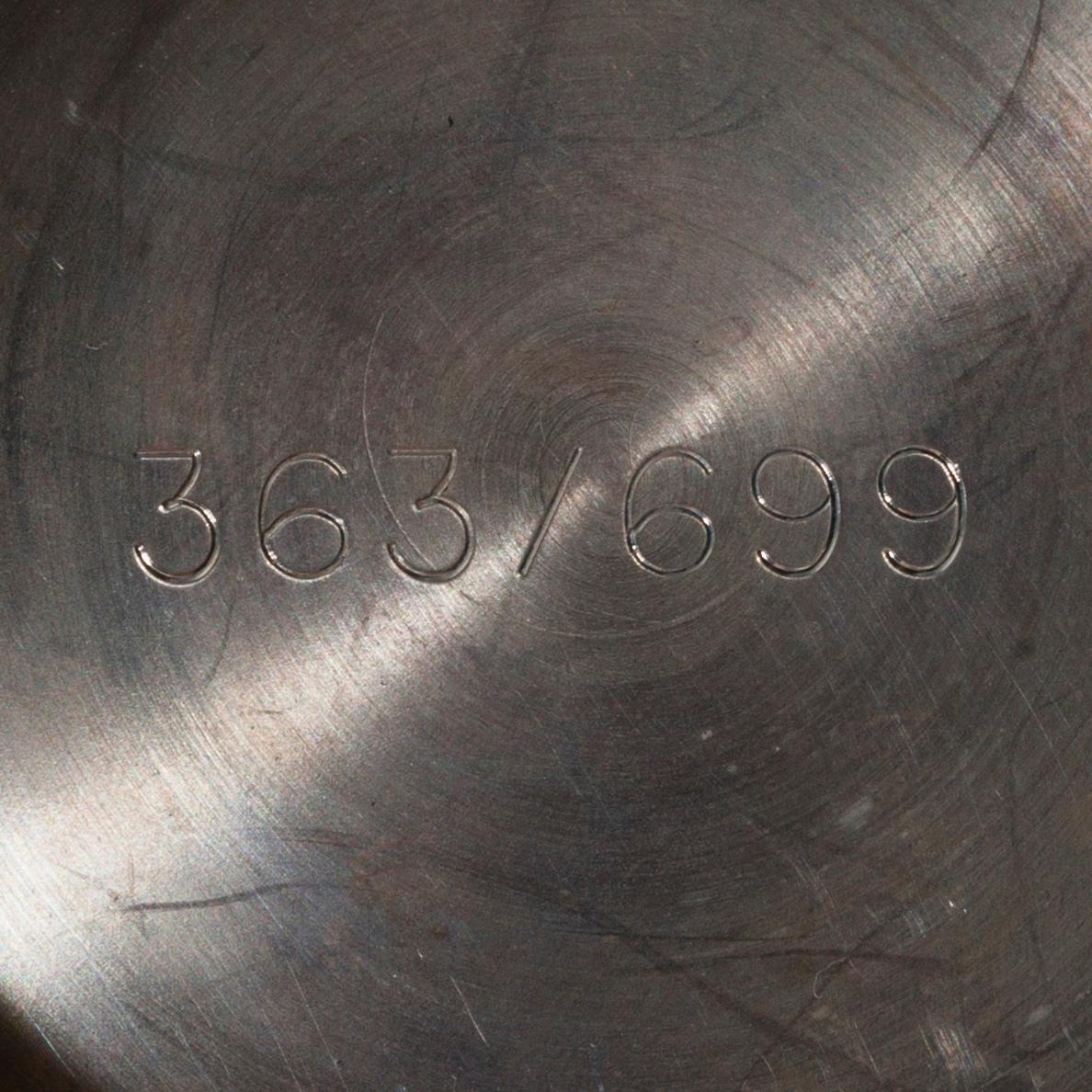 BÄGARE, sterling silver, svenska importstämplar 2004. Vikt 302 g.