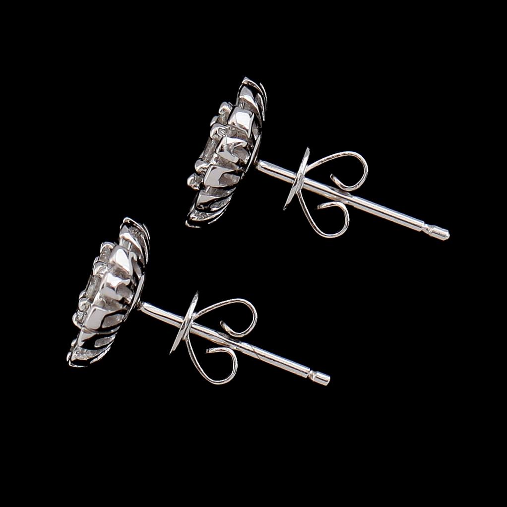 ÖRHÄNGEN, 1 par, 18K vitguld, diamanter tot ca  0.55 ct. Vikt ca 2 g.