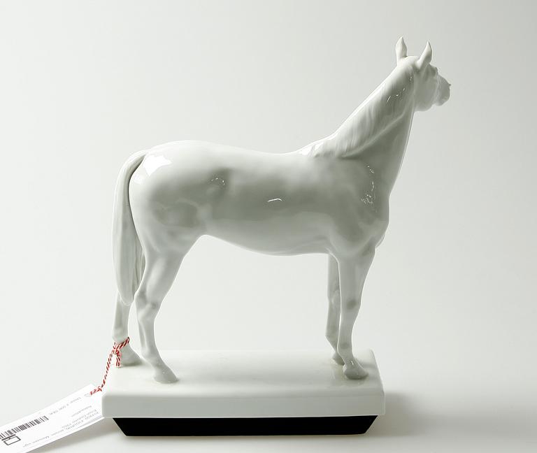 FIGURIN, porslin, Erich Oehme, Meissen, 1955, sign.