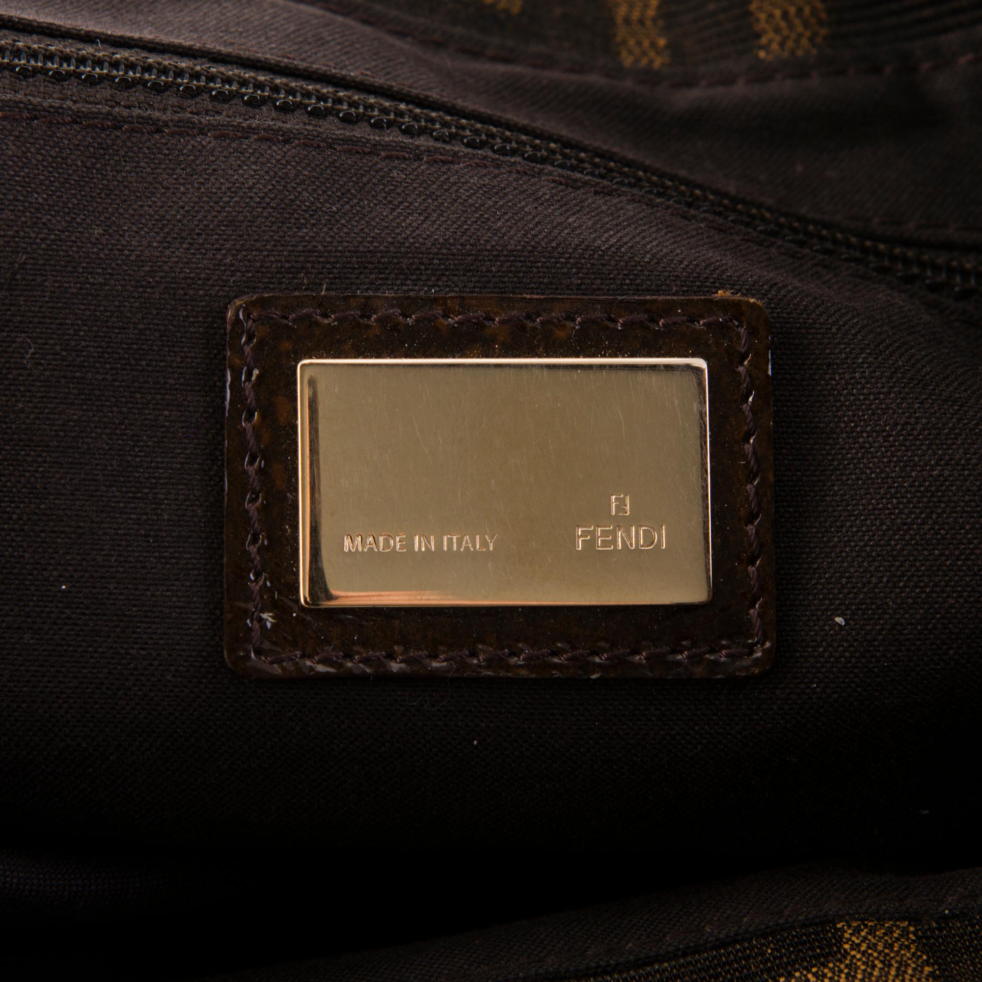 FENDI, "Mia Flap Bag", VÄSKA.