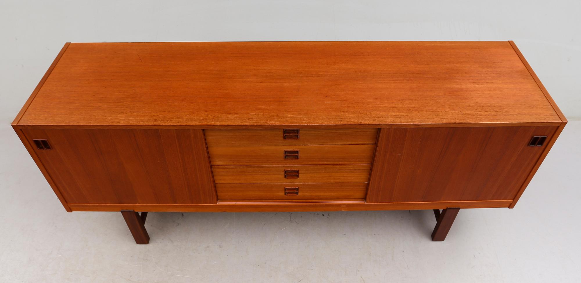 SIDEBOARD, 1900-talets andra hälft.