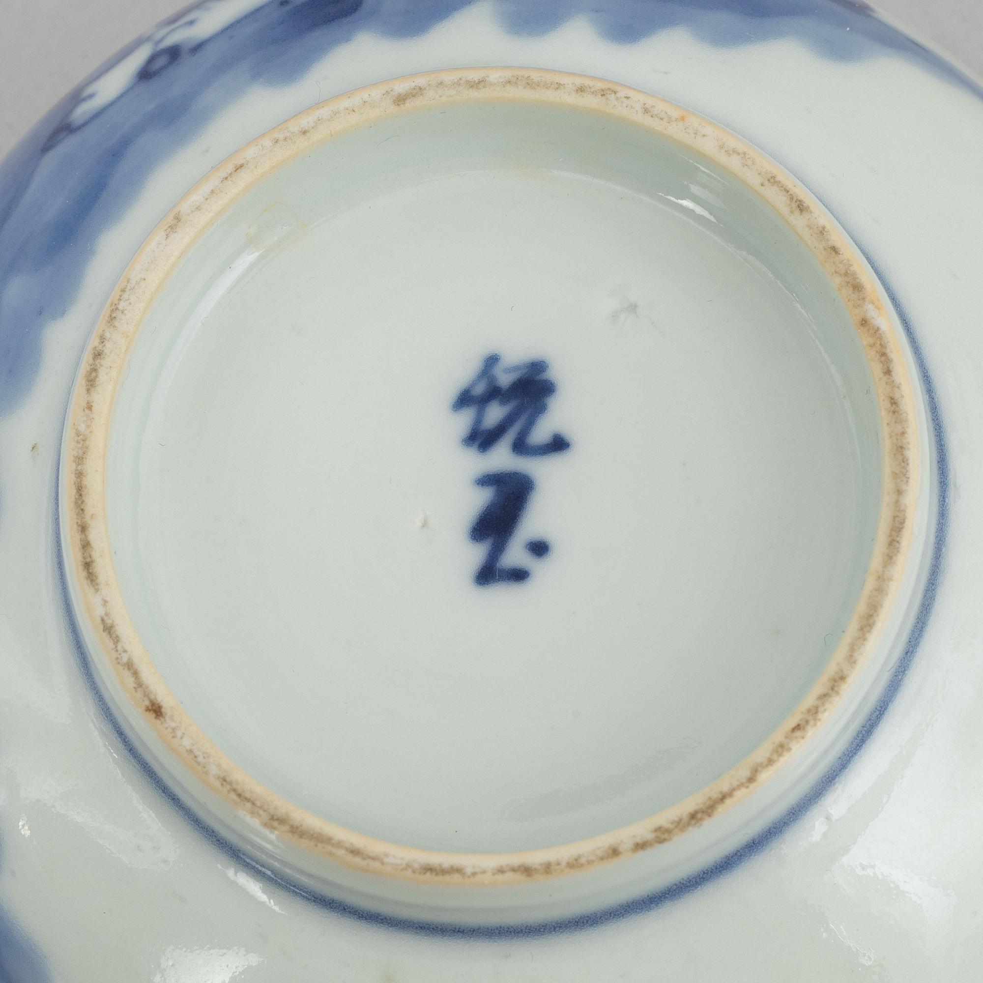 A set of 13 porcelain pieces, China, Qing dynasty, 18th century - early 20th century.