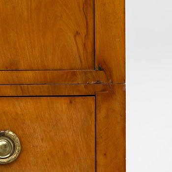 Chiffonier, empire, utförd av Daniel Sehfbom (mästare i Stockholm 1800-1837).