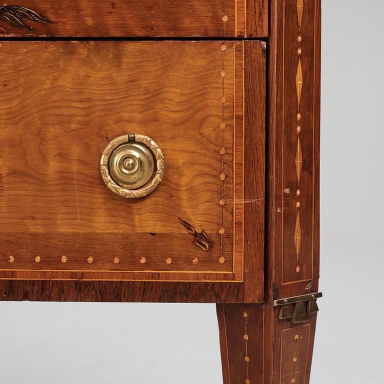 A pair of Gustavian commodes by N P Stenström.