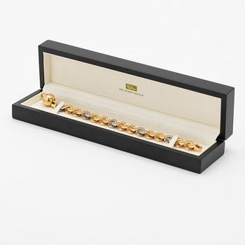 18k gold bracelet with a diamond, Per Borup Design, Denmark.